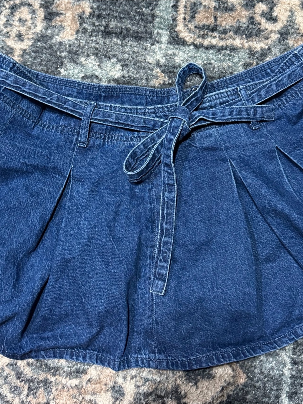 ***limited time!3/$25**American Eagle pleated Denim Mini Skort with Tie Belt